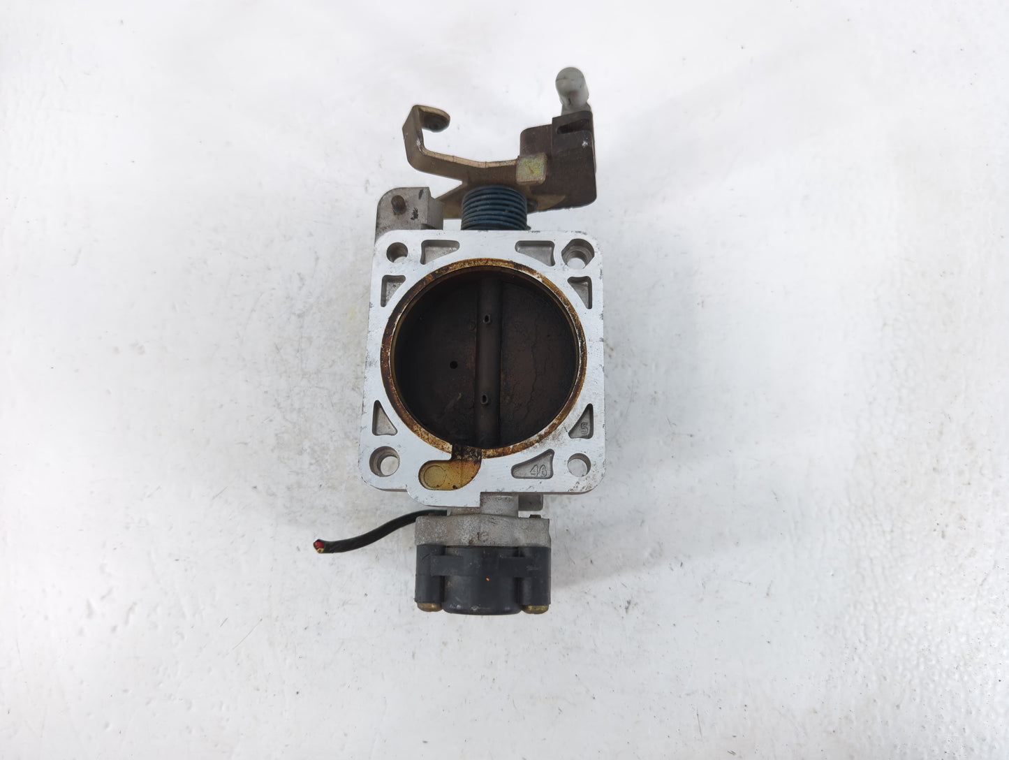 1998-2004 Mercury Grand Marquis Throttle Body P/N:F4SF 98989 Fits Fits 1998 1999 2000 2001 2002 2003 2004 OEM Used Auto Part