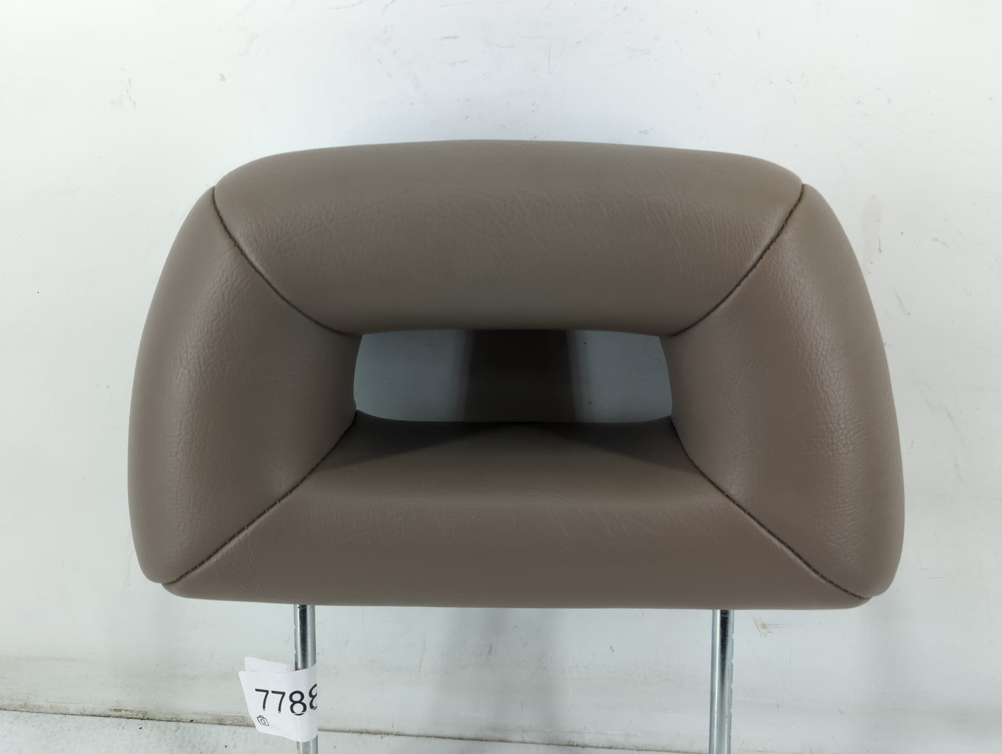 1998-2000 Mercury Grand Marquis Headrest Head Rest Front Driver Passenger Seat Fits Fits 1998 1999 2000 OEM Used Auto Parts 