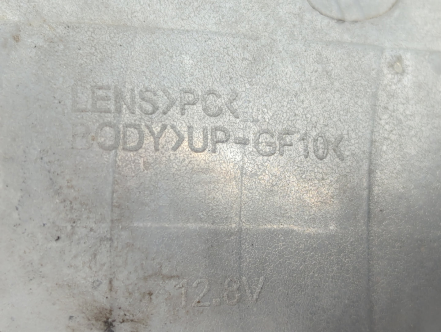 1998 Mercury Grand Marquis Passenger Right Oem Head Light Headlight Lamp - Oemusedautoparts1.com