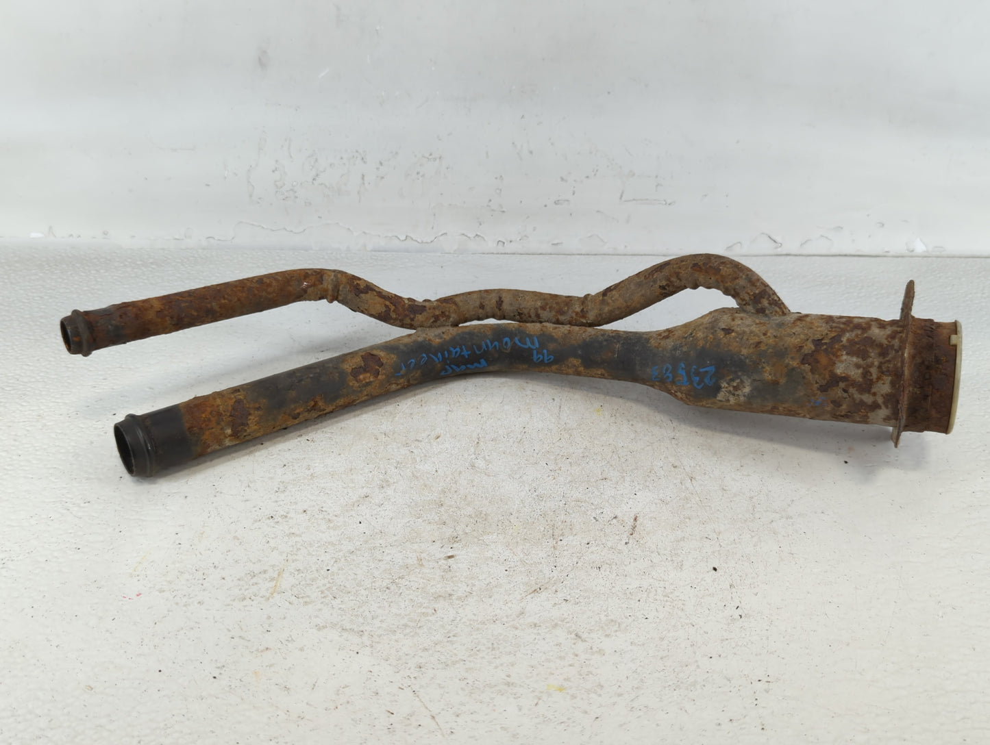1999 Mercury Mountaineer SURFACE RUST - Oemusedautoparts1.com