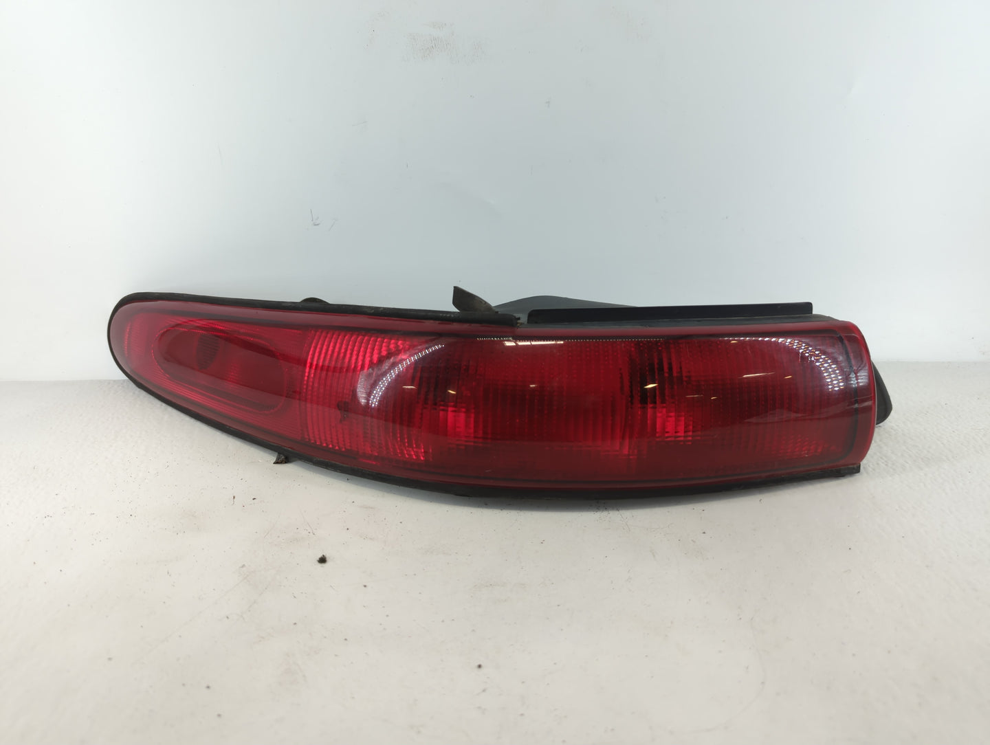 1998-1999 Mercury Sable Tail Light Assembly Driver Left OEM P/N:F6DB-13441-B Fits Fits 1998 1999 OEM Used Auto Parts - Oemus