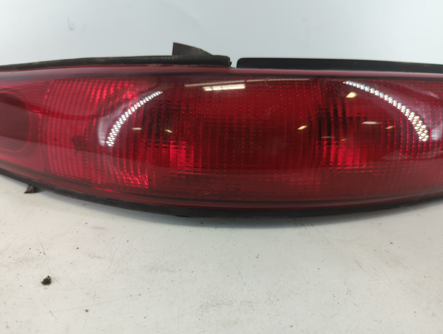 1998-1999 Mercury Sable Tail Light Assembly Driver Left OEM P/N:F6DB-13441-B Fits Fits 1998 1999 OEM Used Auto Parts - Oemus