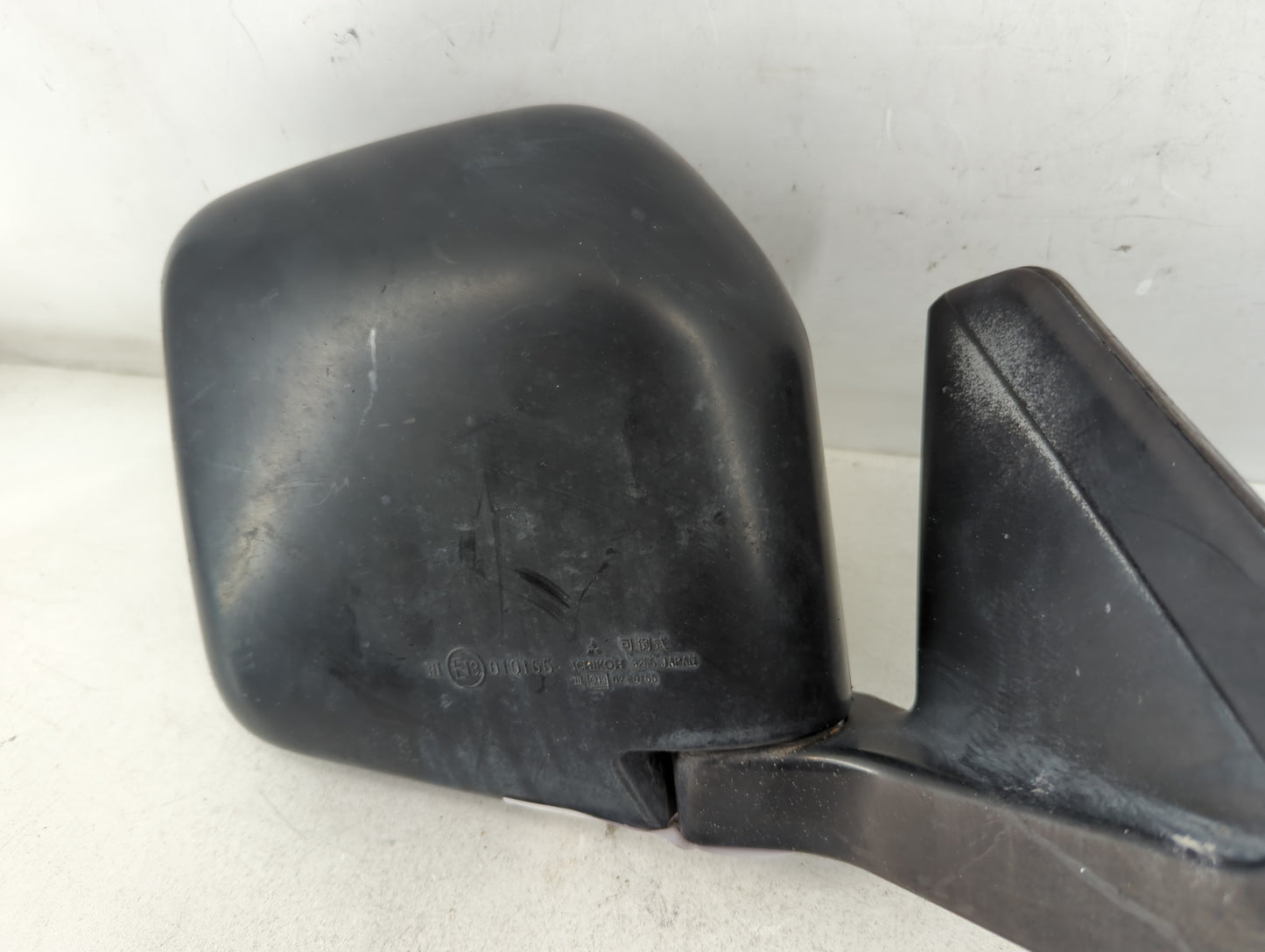 1997-1999 Mitsubishi Montero Sport Passenger Side View Mirror - Right Door Mirror OEM Used - Oemusedautoparts1.com