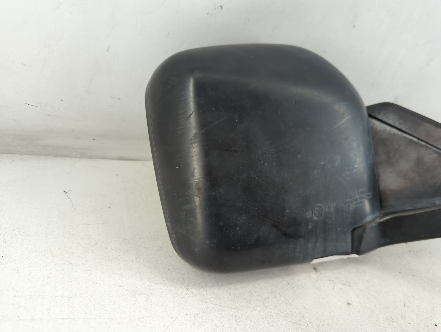 1997-1999 Mitsubishi Montero Sport Passenger Side View Mirror - Right Door Mirror OEM Used - Oemusedautoparts1.com