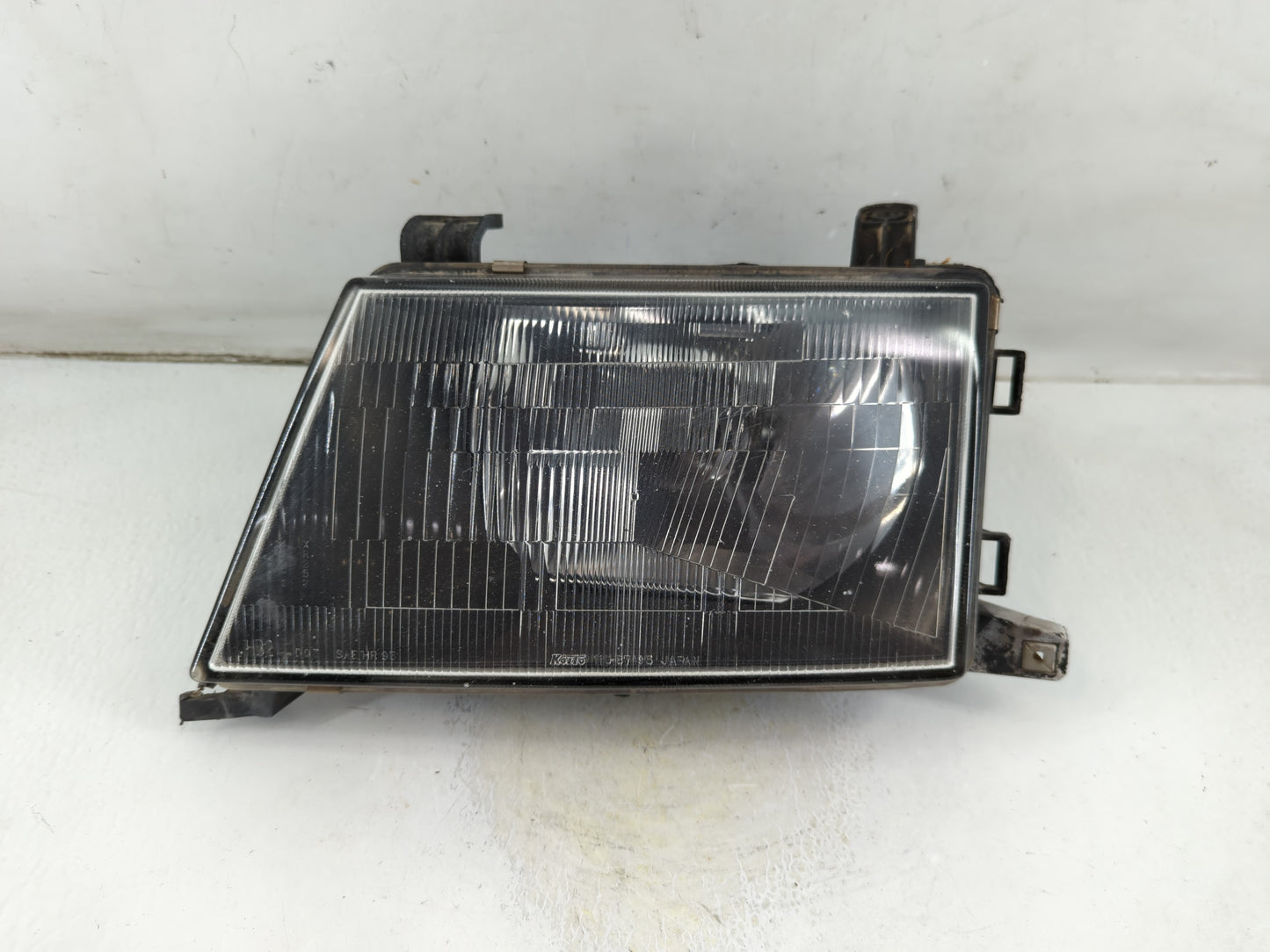 1997 Montero Sport Passenger Right Oem Head Light Headlight Lamp - Oemusedautoparts1.com