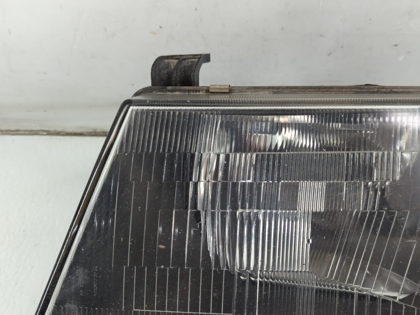 1997 Montero Sport Passenger Right Oem Head Light Headlight Lamp - Oemusedautoparts1.com