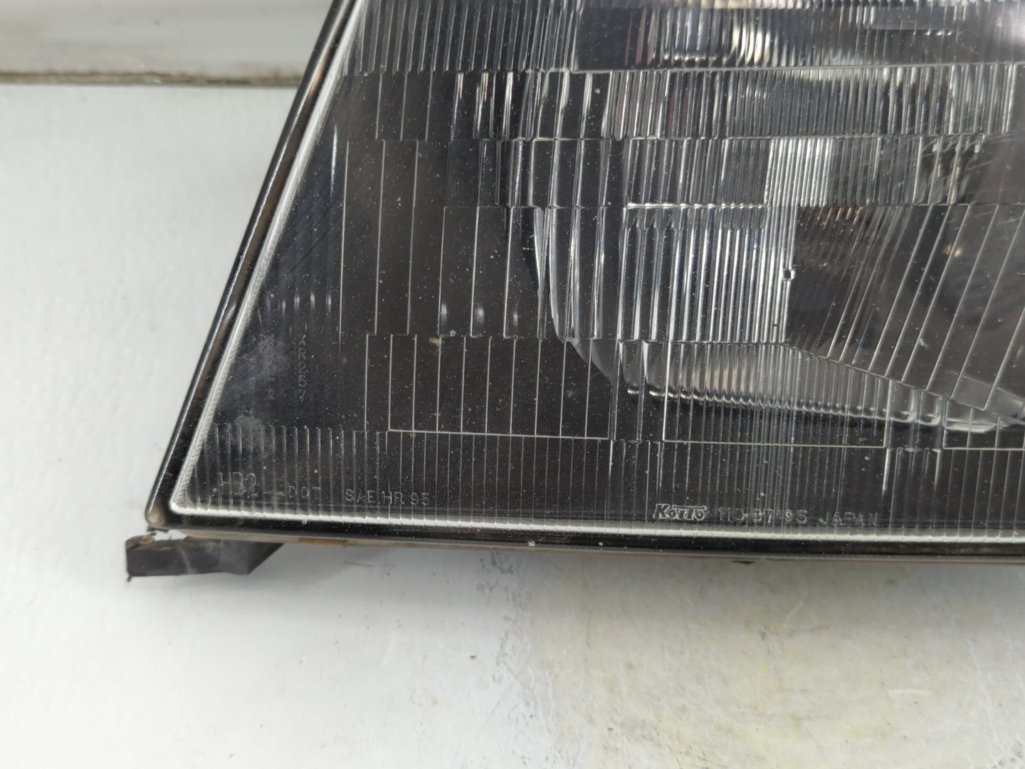 1997 Montero Sport Passenger Right Oem Head Light Headlight Lamp - Oemusedautoparts1.com