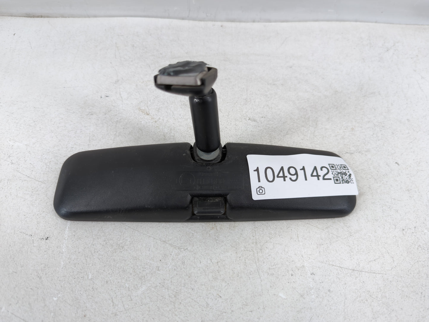 1999 Mitsubishi Montero Sport Interior Rear View Mirror Replacement OEM P/N:E10110100 Fits OEM Used Auto Parts - Oemusedauto