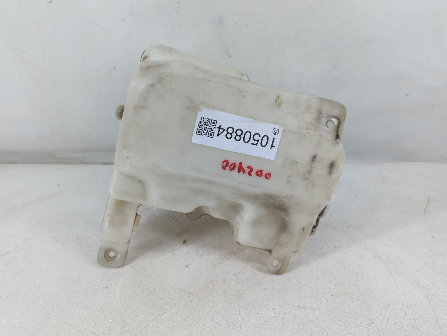 1999 Montero Sport Windshield Washer Fluid Reservoir Bottle Oem - Oemusedautoparts1.com