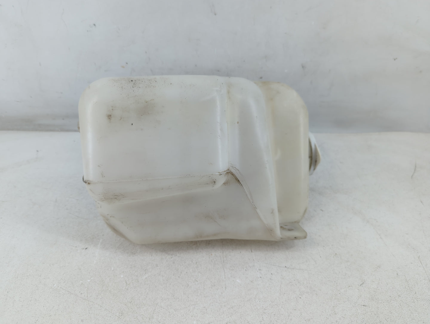 1999 Montero Sport Windshield Washer Fluid Reservoir Bottle Oem - Oemusedautoparts1.com