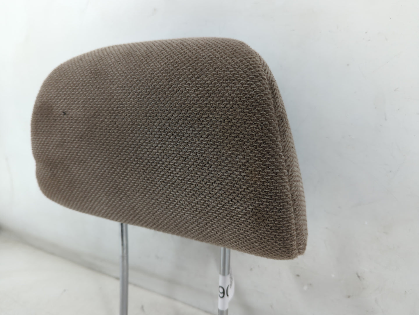 1999 Mitsubishi Montero Sport Headrest Head Rest Front Driver Passenger Seat Fits OEM Used Auto Parts - Oemusedautoparts1.co