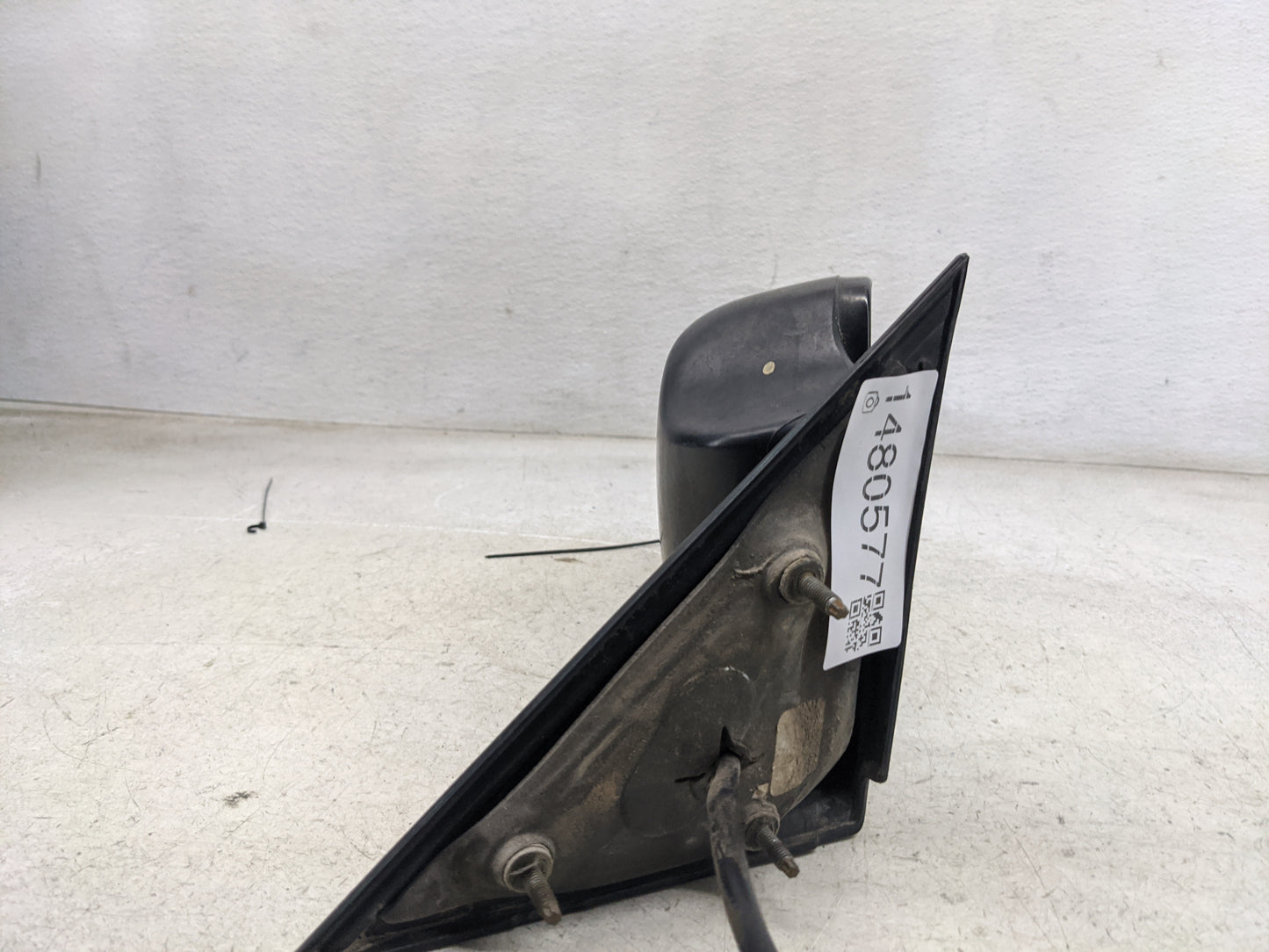 1997-2002 Mitsubishi Montero Sport Passenger Side View Mirror - Right Door Mirror OEM Used - Oemusedautoparts1.com