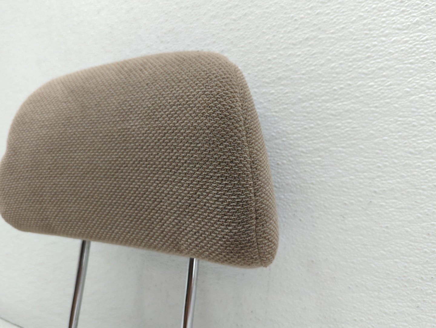 1999 Montero Sport Headrest Head Rest Front Driver Passenger Seat - Oemusedautoparts1.com