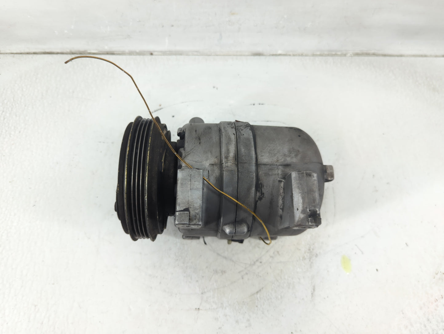 1998-1999 Nissan Altima Air Conditioning A/c Ac Compressor Oem - Oemusedautoparts1.com