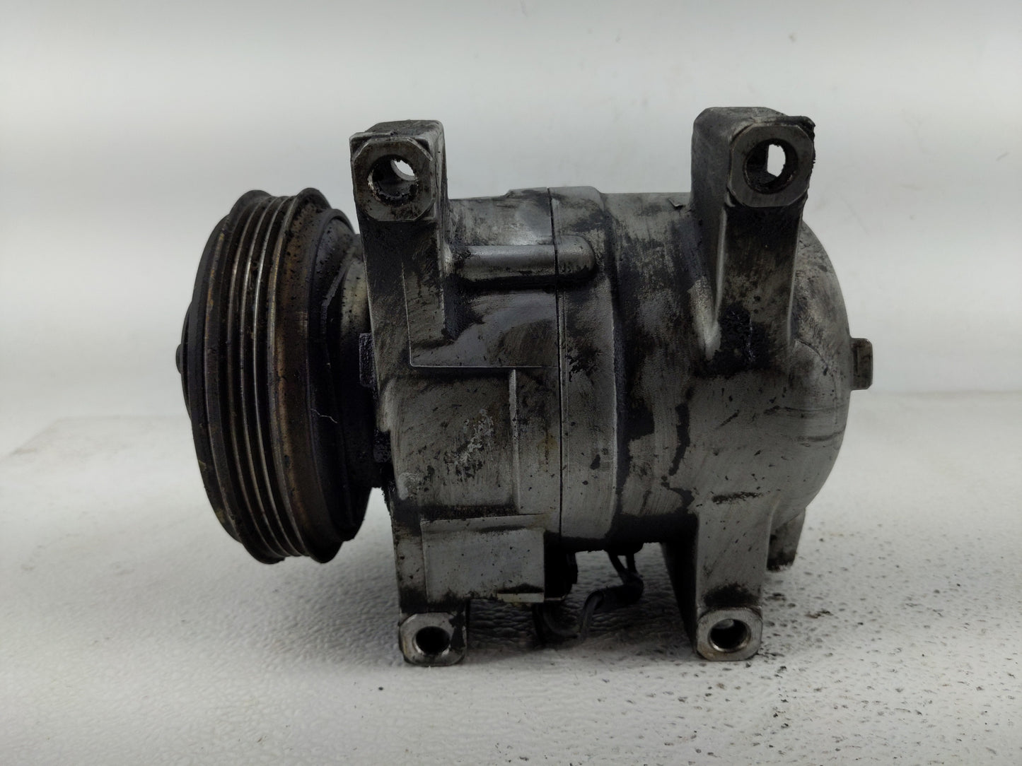 1998-1999 Nissan Altima Air Conditioning A/c Ac Compressor Oem - Oemusedautoparts1.com