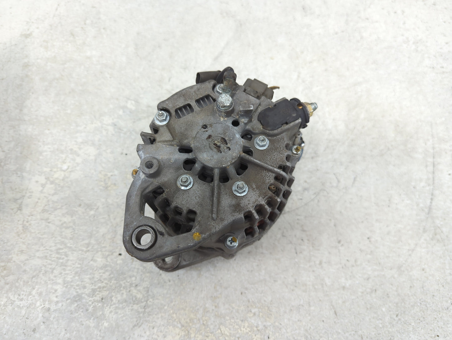 1998-1999 Nissan Altima Alternator Replacement Generator Charging Assembly Engine OEM Fits Fits 1998 1999 OEM Used Auto Part
