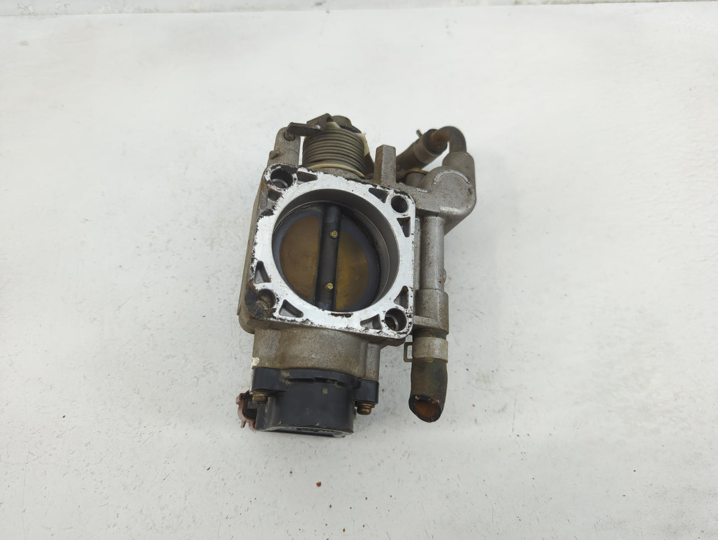 1998-1999 Nissan Altima Throttle Body Fits Fits 1998 1999 OEM Used Auto Parts - Oemusedautoparts1.com