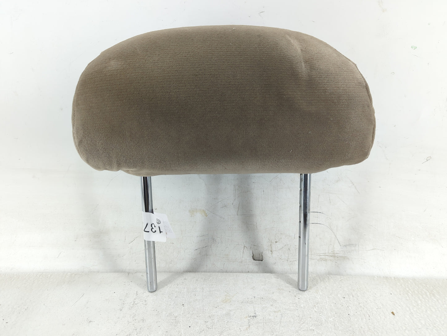 1999 Nissan Altima Headrest Head Rest Rear Center Seat Fits OEM Used Auto Parts - Oemusedautoparts1.com