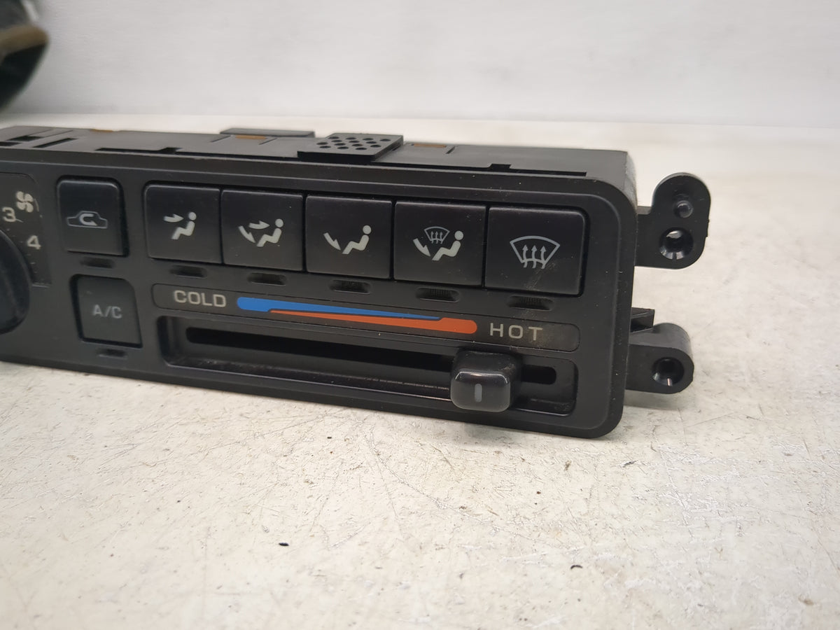 1999 Nissan Altima Climate Control Module Temperature AC/Heater Replacement P/N:275109E001 Fits OEM Used Auto Parts - Oemuse