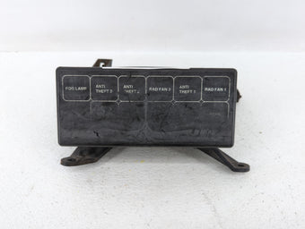 compare product 2000-2001 Nissan Altima Fusebox Fuse Box Panel Relay Module P/N:7124-6529 Fits Fits 2000 2001 OEM Used Auto Parts