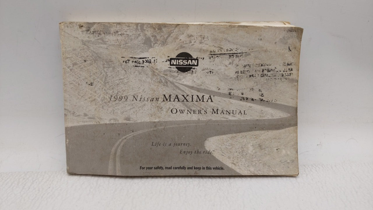 1999 Nissan Maxima Owners Manual Book Guide P/N:OM9E-0A32U0 OEM Used Auto Parts - Oemusedautoparts1.com