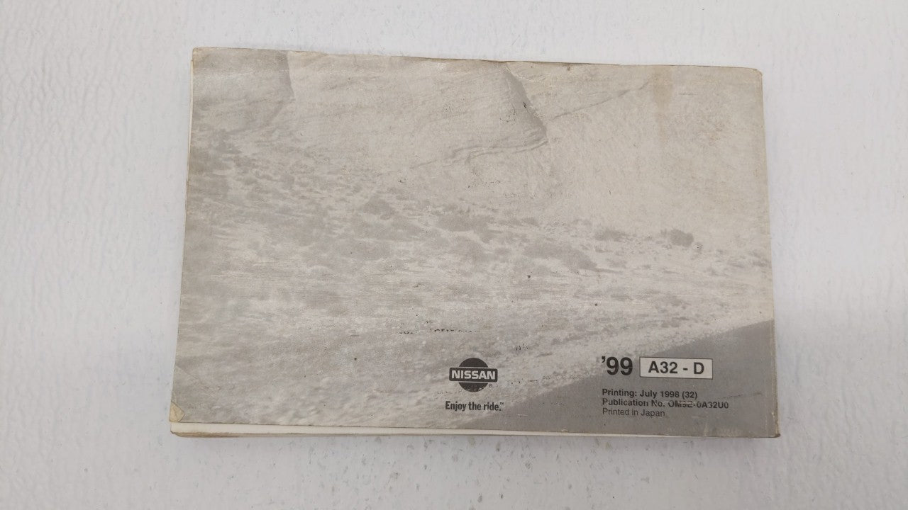 1999 Nissan Maxima Owners Manual Book Guide P/N:OM9E-0A32U0 OEM Used Auto Parts - Oemusedautoparts1.com