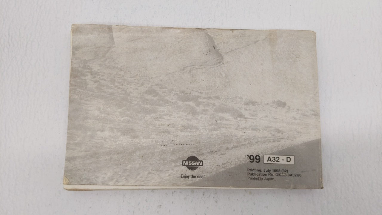 1999 Nissan Maxima Owners Manual Book Guide P/N:OM9E-0A32U0 OEM Used Auto Parts - Oemusedautoparts1.com