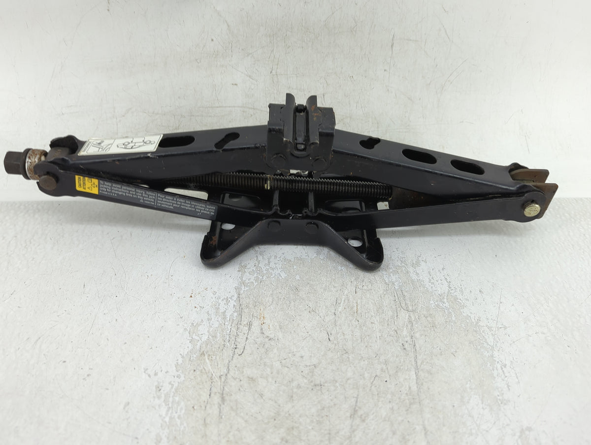 1999 Oldsmobile Alero Spare Scissor Car Jack - Oemusedautoparts1.com