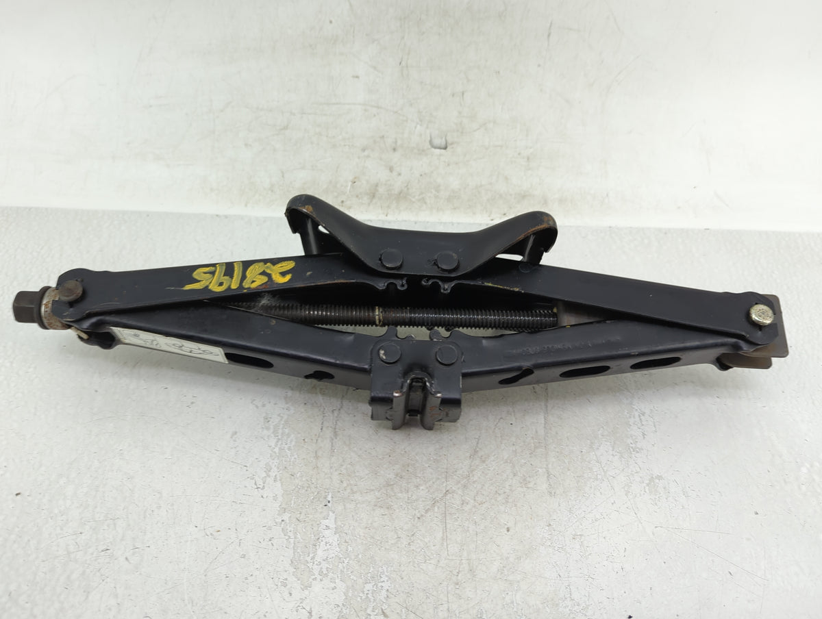 1999 Oldsmobile Alero Spare Scissor Car Jack - Oemusedautoparts1.com