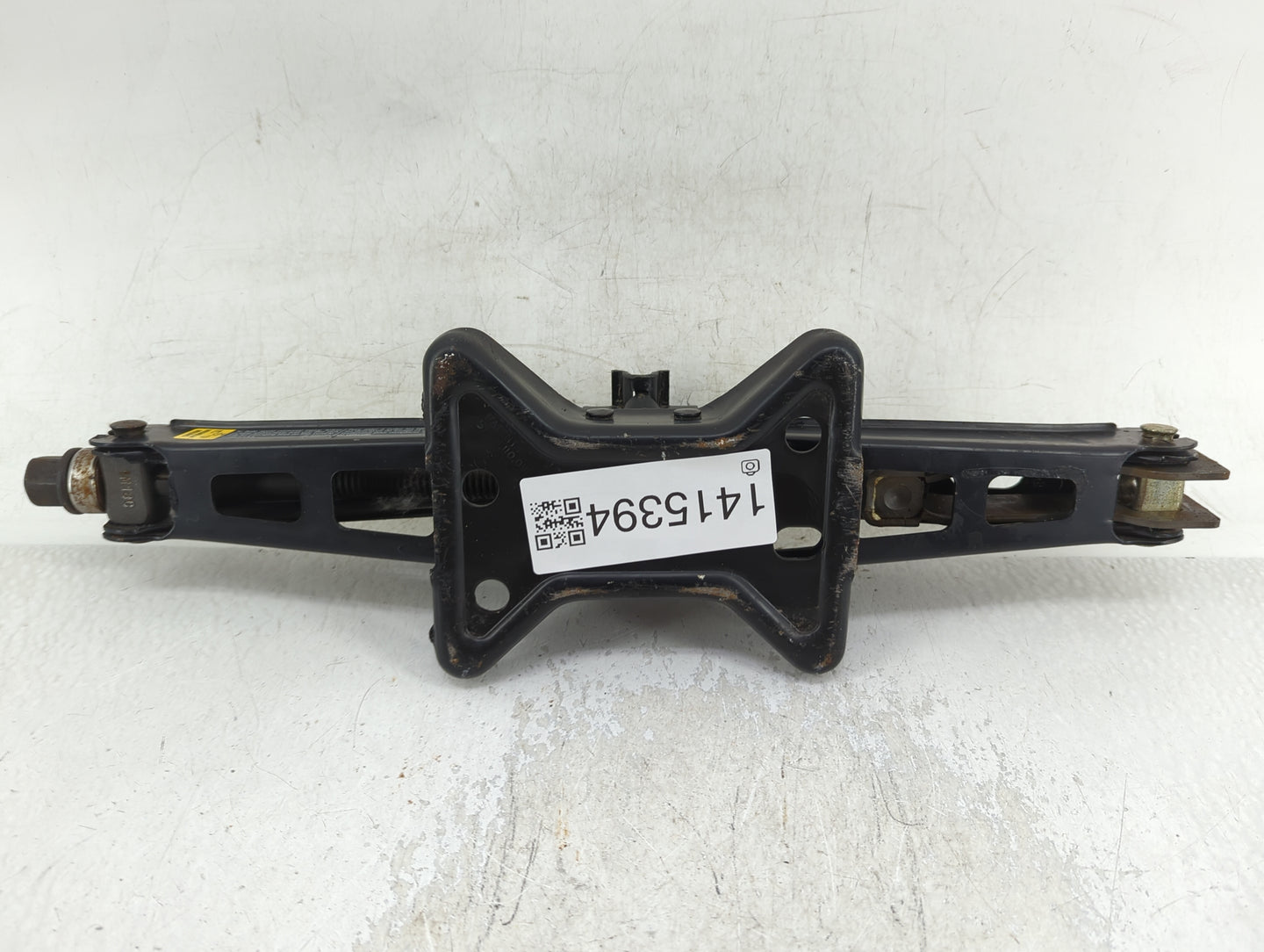 1999 Oldsmobile Alero Spare Scissor Car Jack - Oemusedautoparts1.com