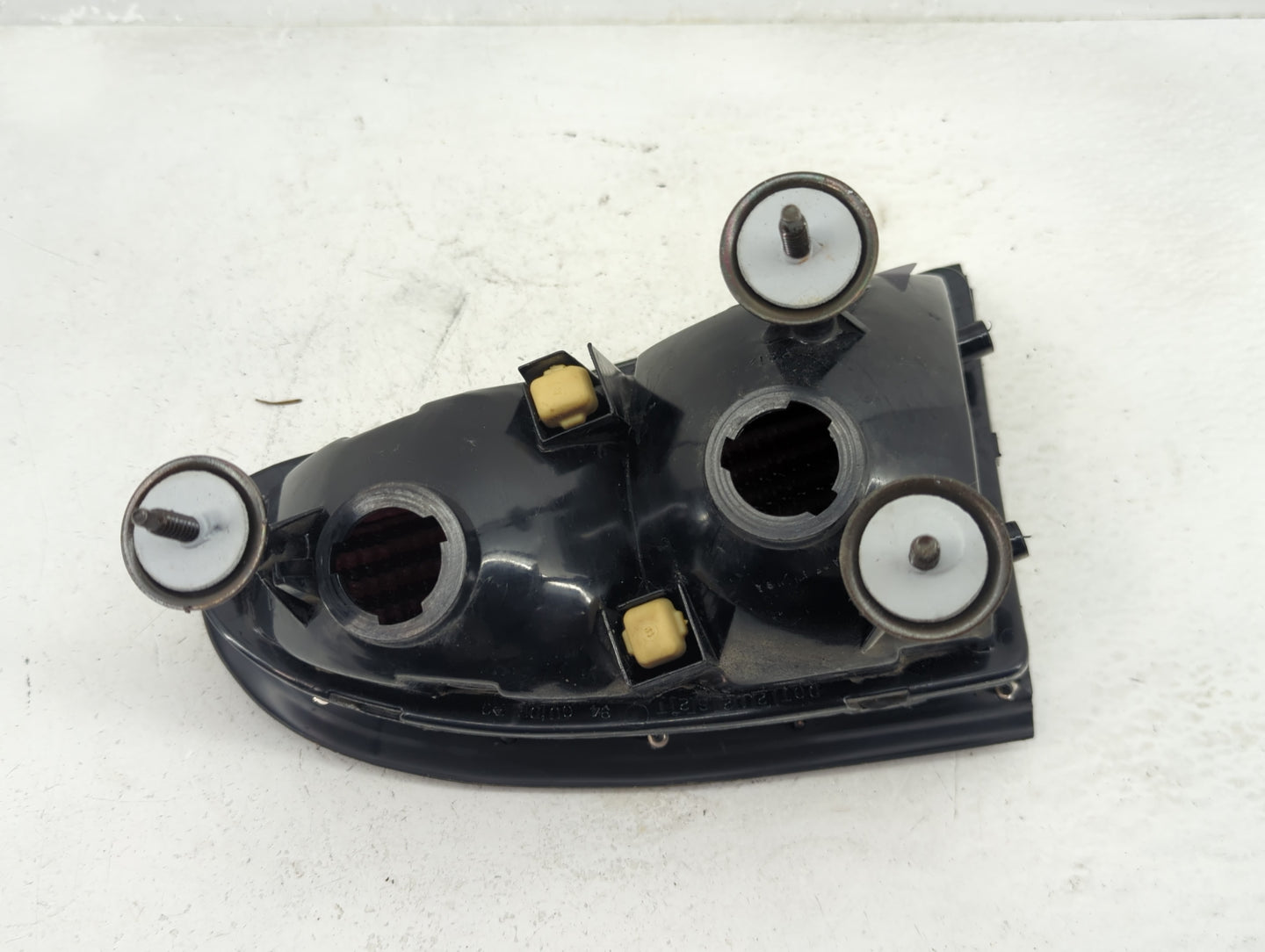 1995-1999 Oldsmobile Aurora Tail Light Assembly Driver Left OEM P/N:16520027 Fits Fits 1995 1996 1997 1998 1999 OEM Used Aut