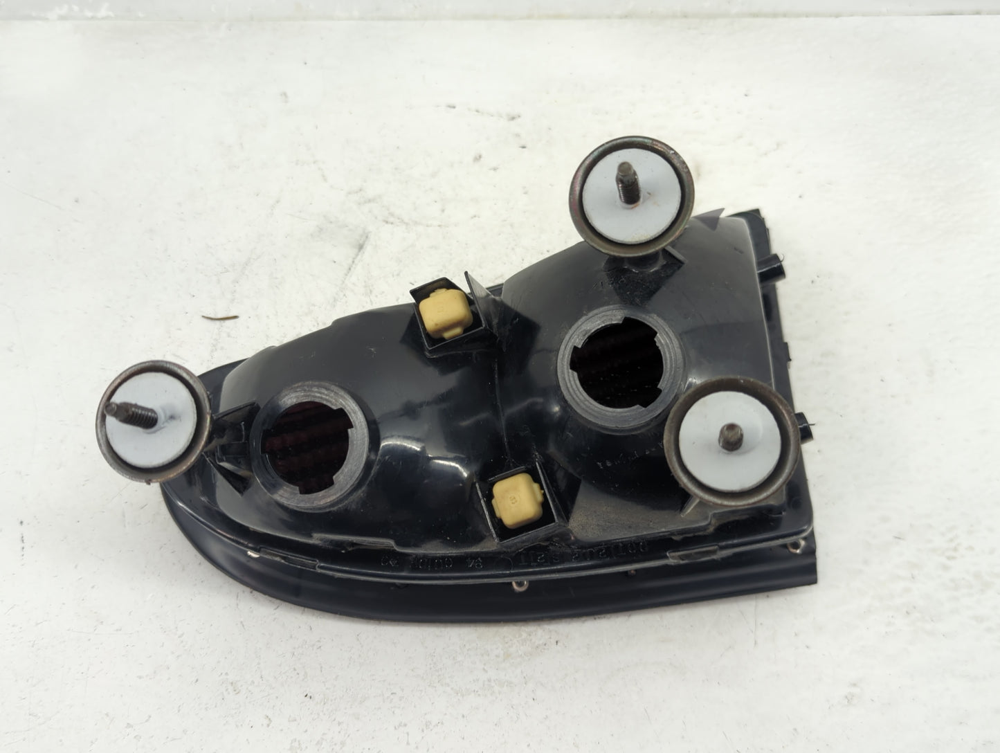 1995-1999 Oldsmobile Aurora Tail Light Assembly Driver Left OEM P/N:16520027 Fits Fits 1995 1996 1997 1998 1999 OEM Used Aut