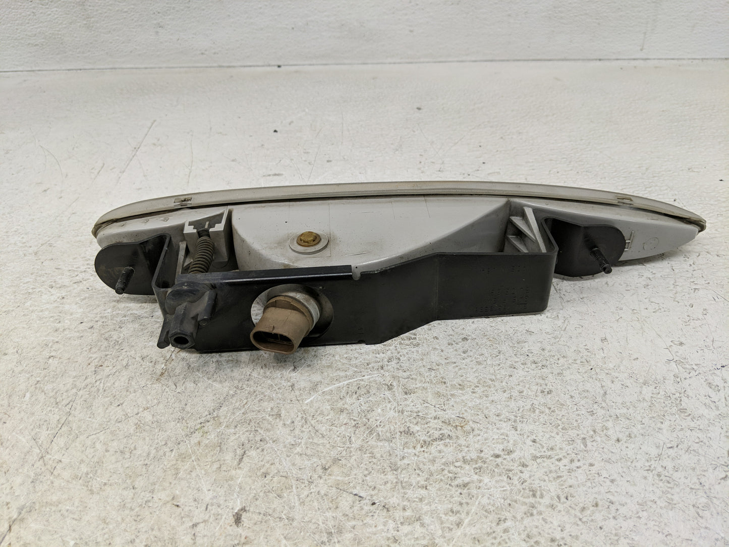1995-1999 Oldsmobile Aurora Passenger Right Oem Front Light Lamp - Oemusedautoparts1.com