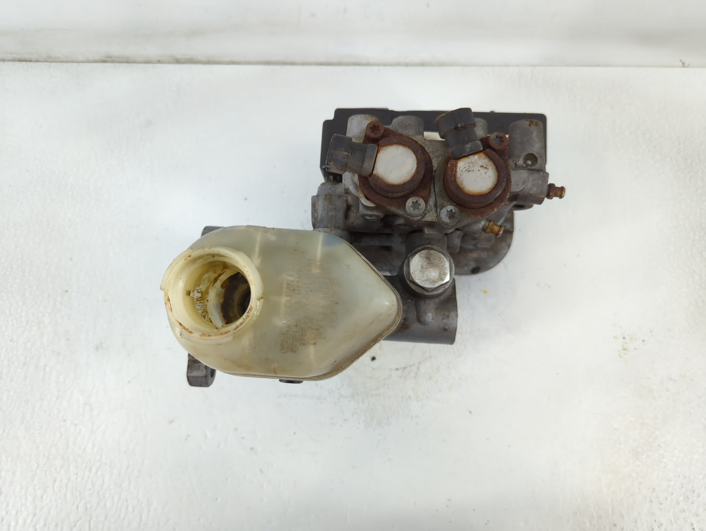 1997-1999 Oldsmobile Cutlass Brake Master Cylinder - Oemusedautoparts1.com