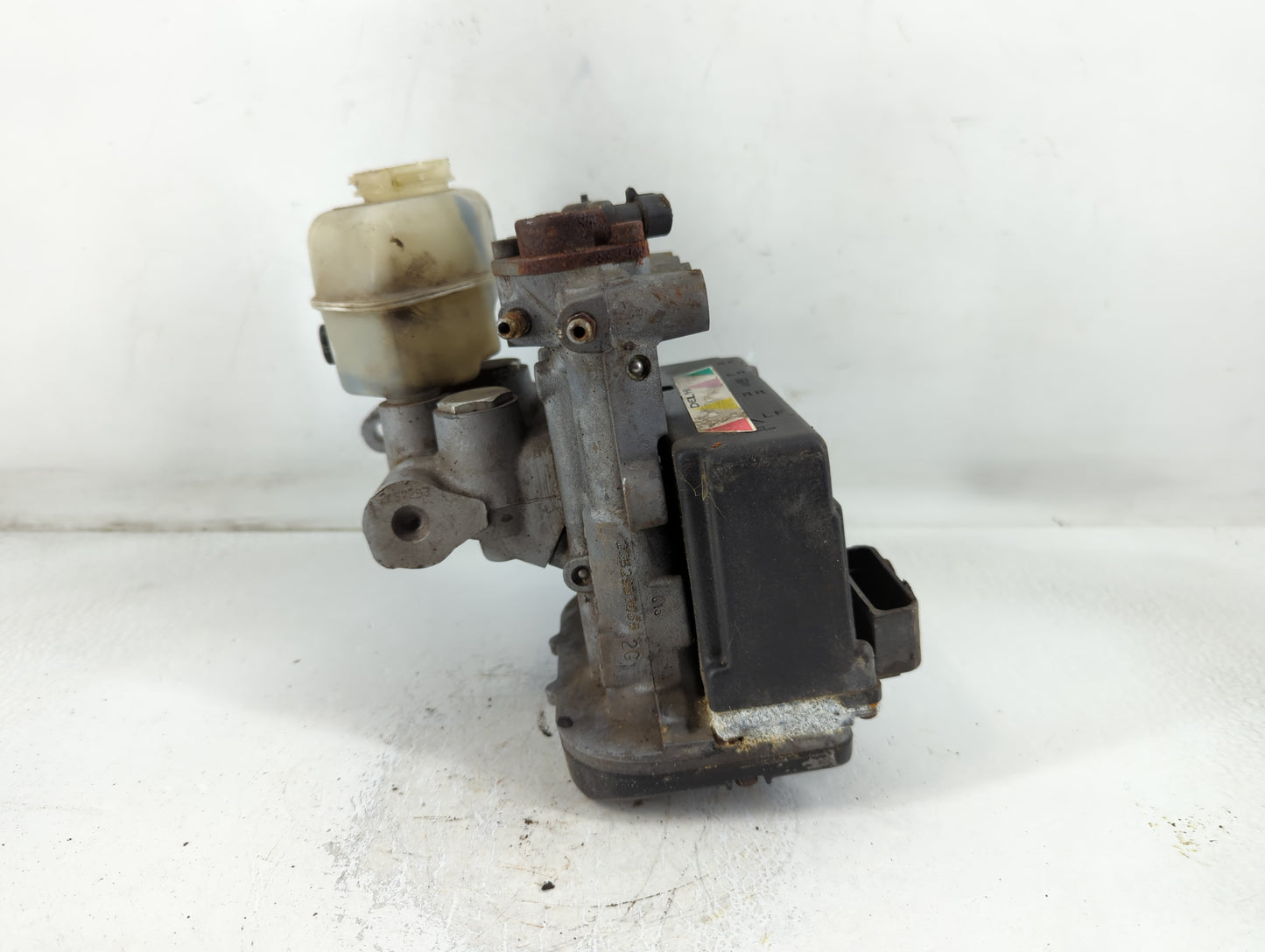1997-1999 Oldsmobile Cutlass Brake Master Cylinder - Oemusedautoparts1.com