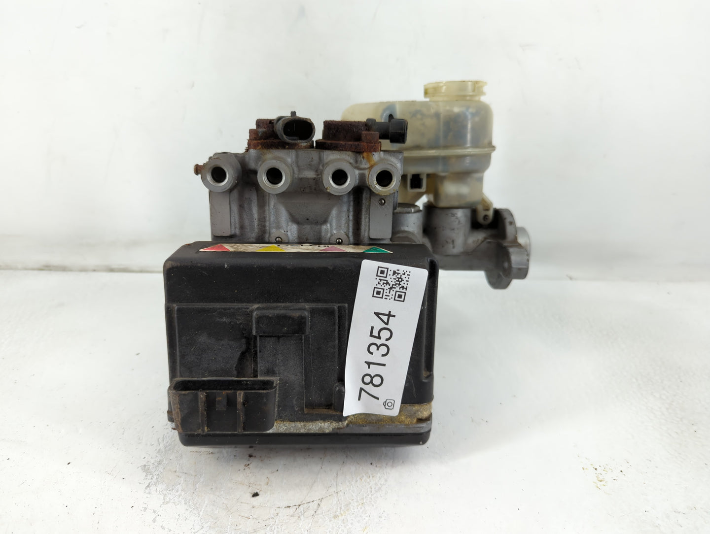 1997-1999 Oldsmobile Cutlass Brake Master Cylinder - Oemusedautoparts1.com