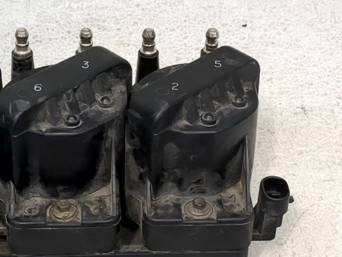 1996-2004 Oldsmobile Silhouette Ignition Coil Igniter Pack - Oemusedautoparts1.com