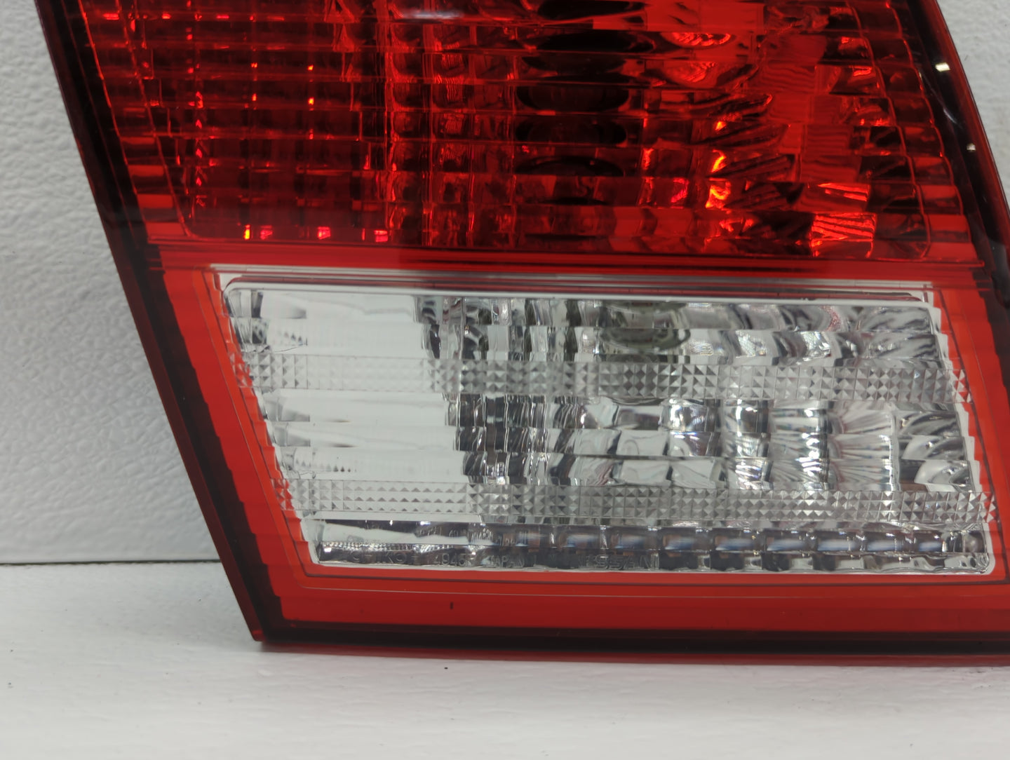 1996-1999 Pontiac Bonneville Tail Light Assembly Passenger Right OEM Fits Fits 1996 1997 1998 1999 OEM Used Auto Parts - Oem