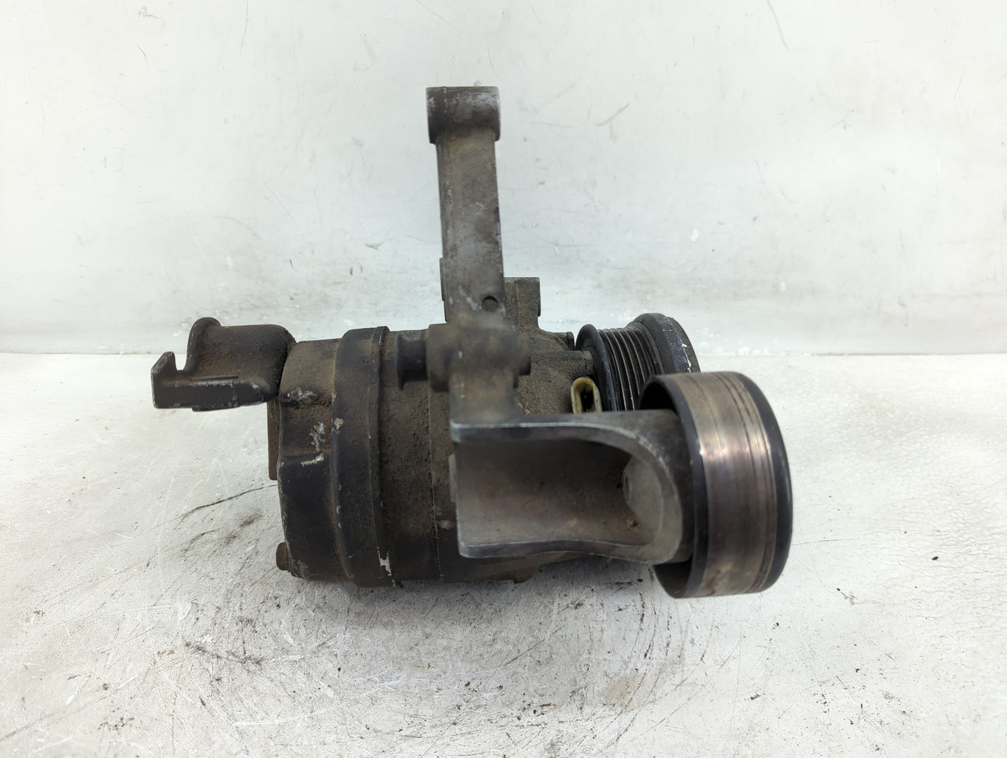 1995-2002 Pontiac Firebird Air Conditioning A/c Ac Compressor Oem - Oemusedautoparts1.com