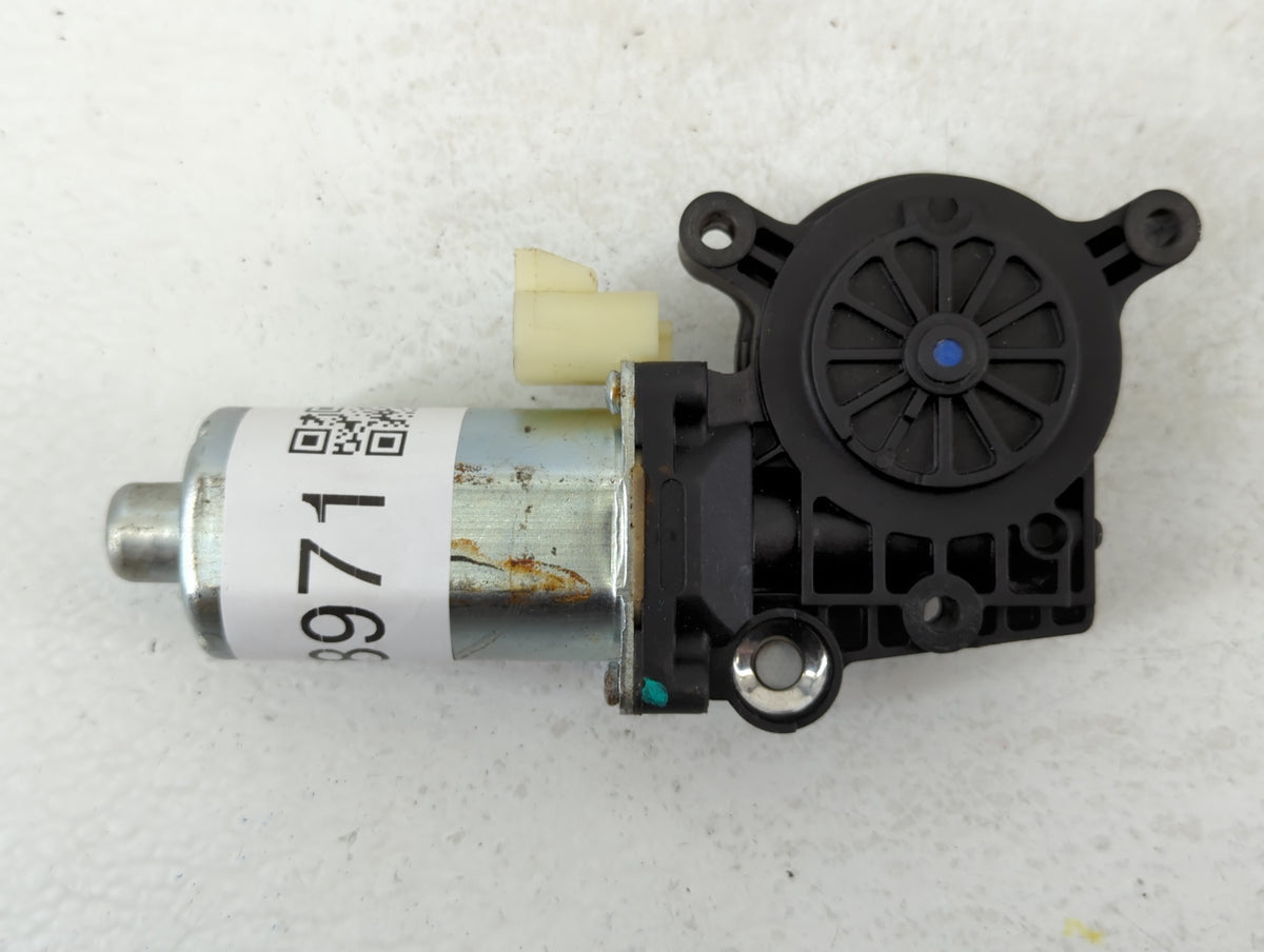 1999 Pontiac Grand Am Driver Left Side Electric Door Motor - Oemusedautoparts1.com