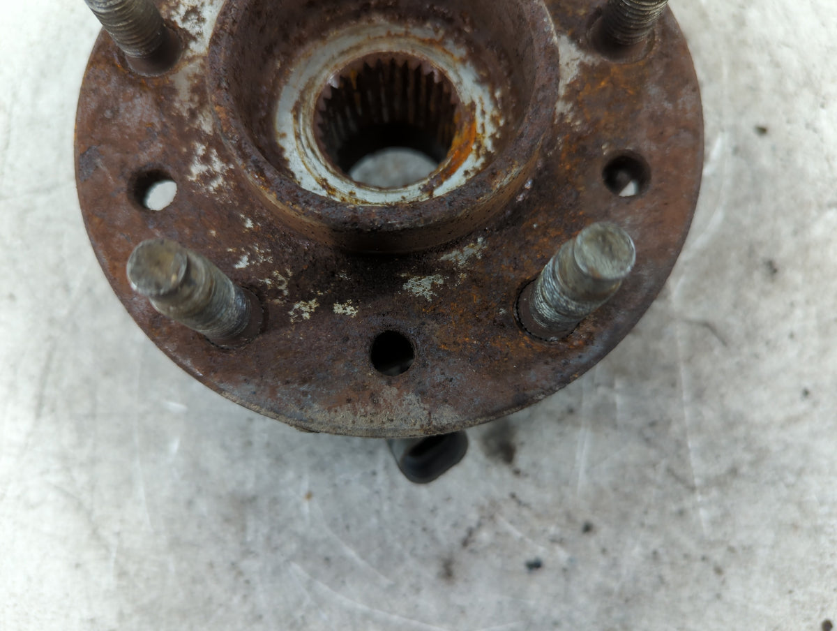 1999 Pontiac Grand Am Driver Front Wheel Hub Oem - Oemusedautoparts1.com