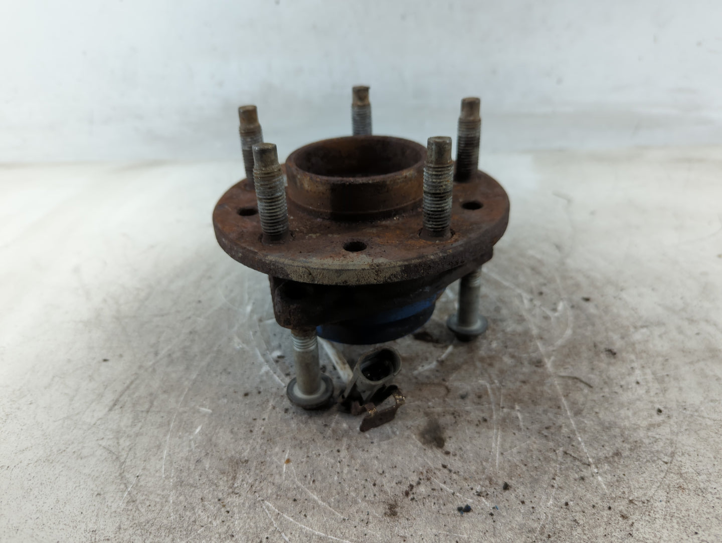 1999 Pontiac Grand Am Driver Front Wheel Hub Oem - Oemusedautoparts1.com