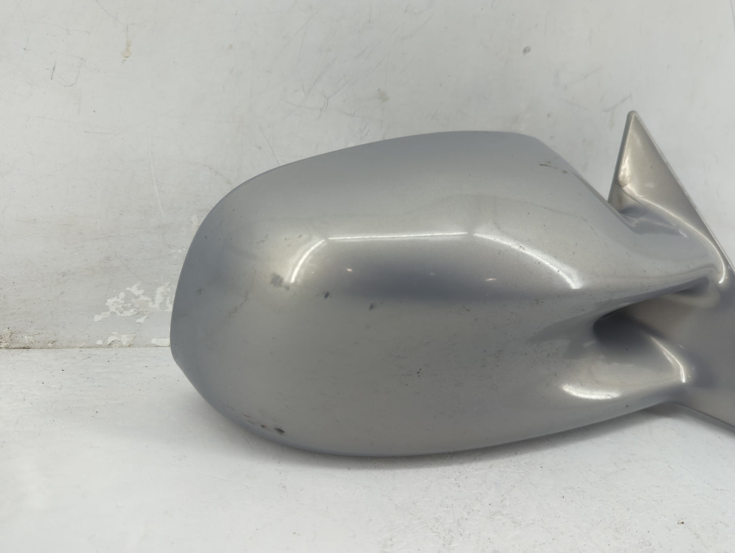 1997-2003 Pontiac Grand Prix Passenger Side View Mirror - Right Door Mirror OEM Used - Oemusedautoparts1.com