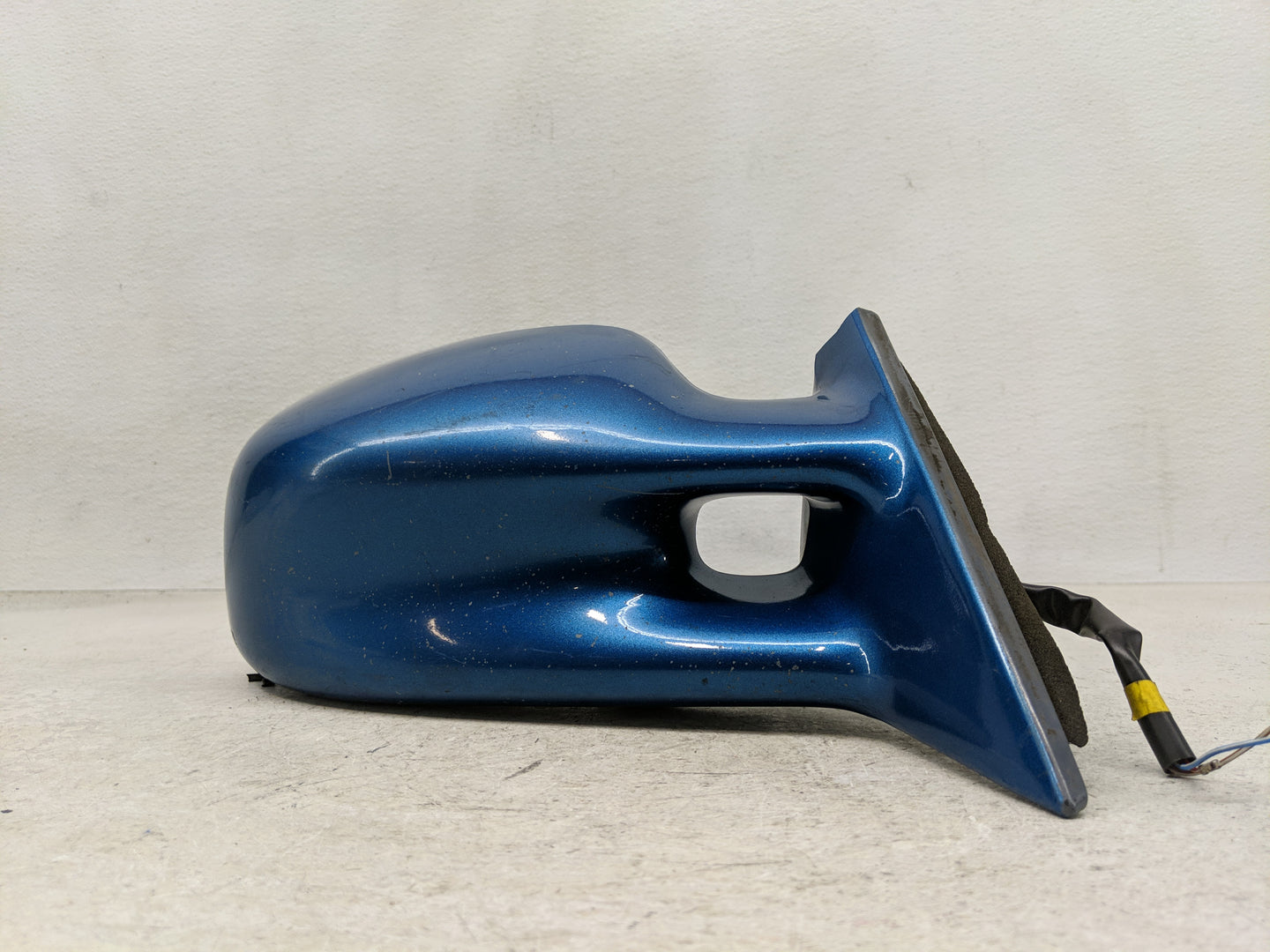 1997-2003 Pontiac Grand Prix Passenger Side View Mirror - Right Door Mirror OEM Used - Oemusedautoparts1.com