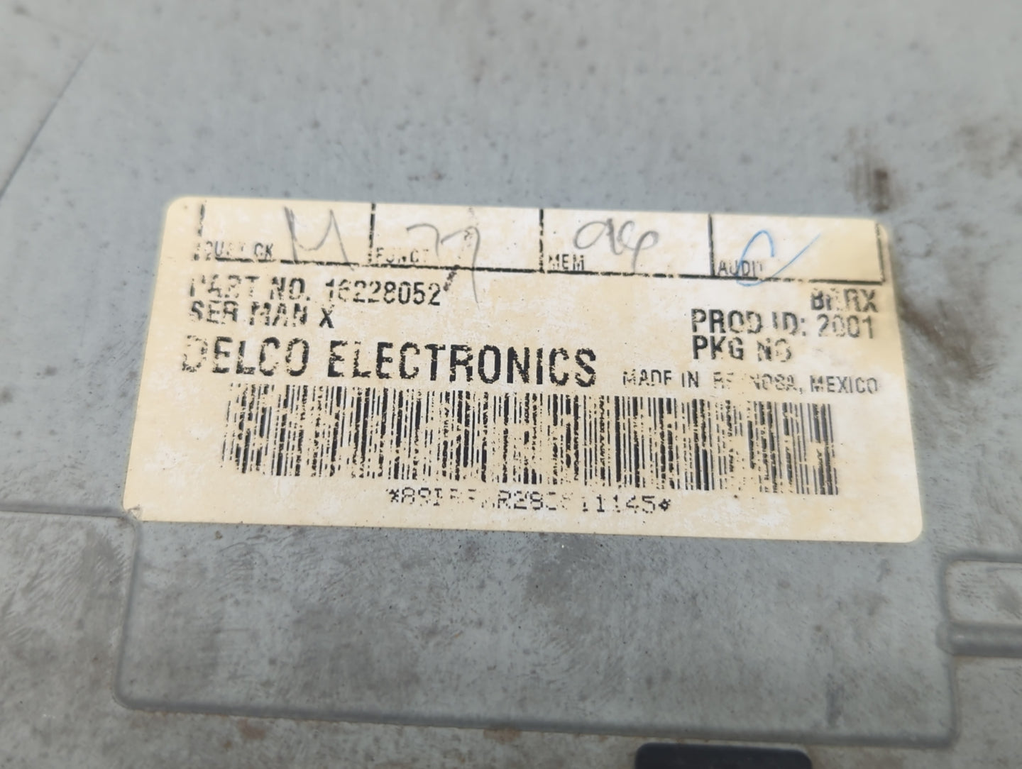 1999-2001 Pontiac Grand Prix Am Fm Cd Player Radio Receiver - Oemusedautoparts1.com