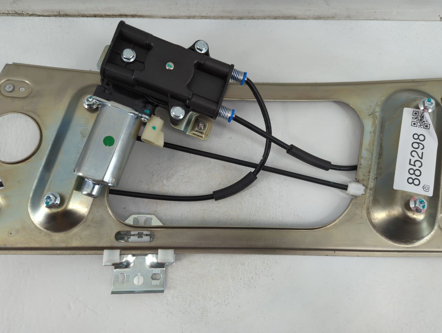 1997-2002 Pontiac Grand Prix Driver Left Front Window Regulator - Oemusedautoparts1.com