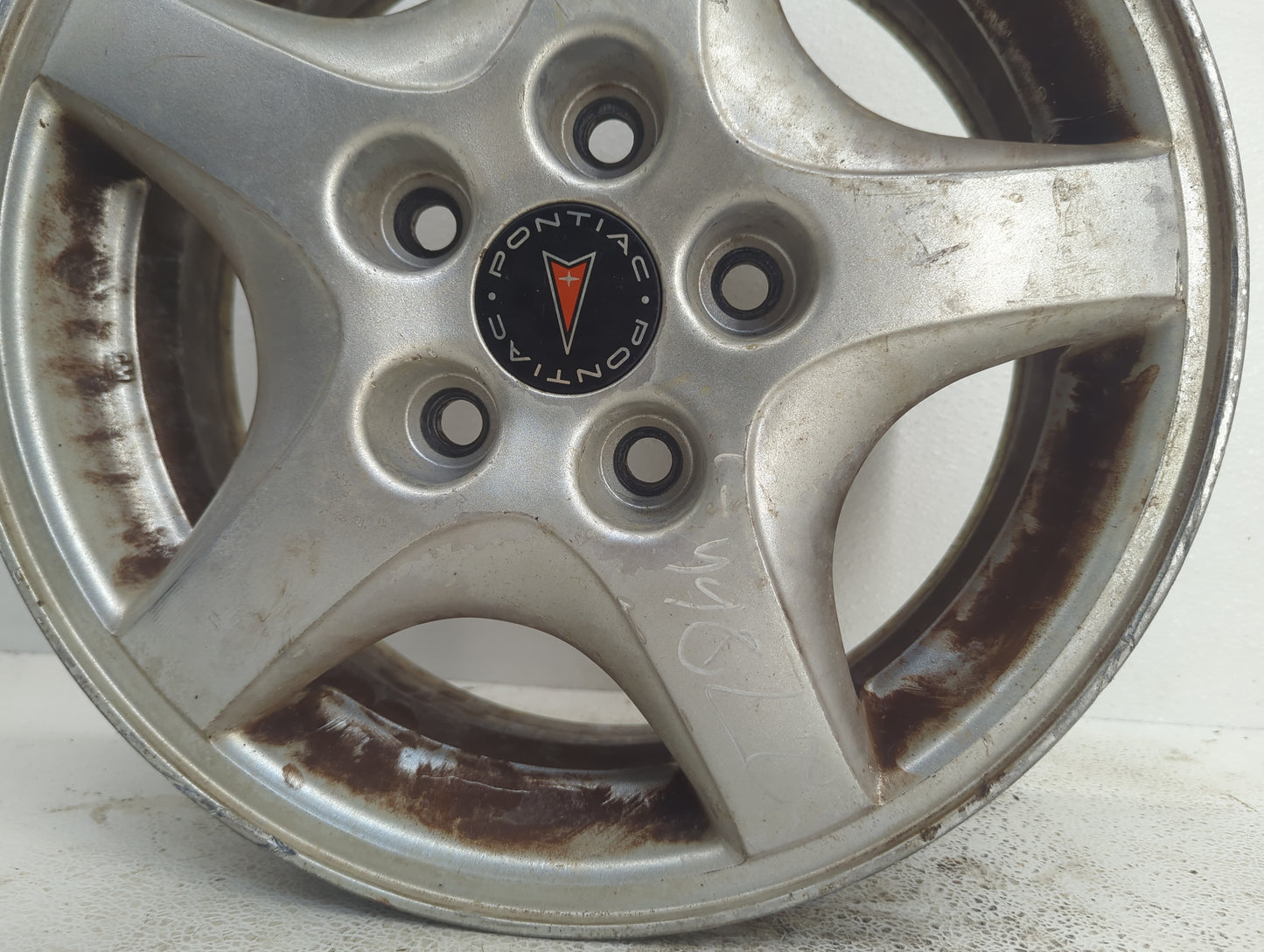 1999-2005 Pontiac Montana Oem Wheel Rim 1092323 - Oemusedautoparts1.com