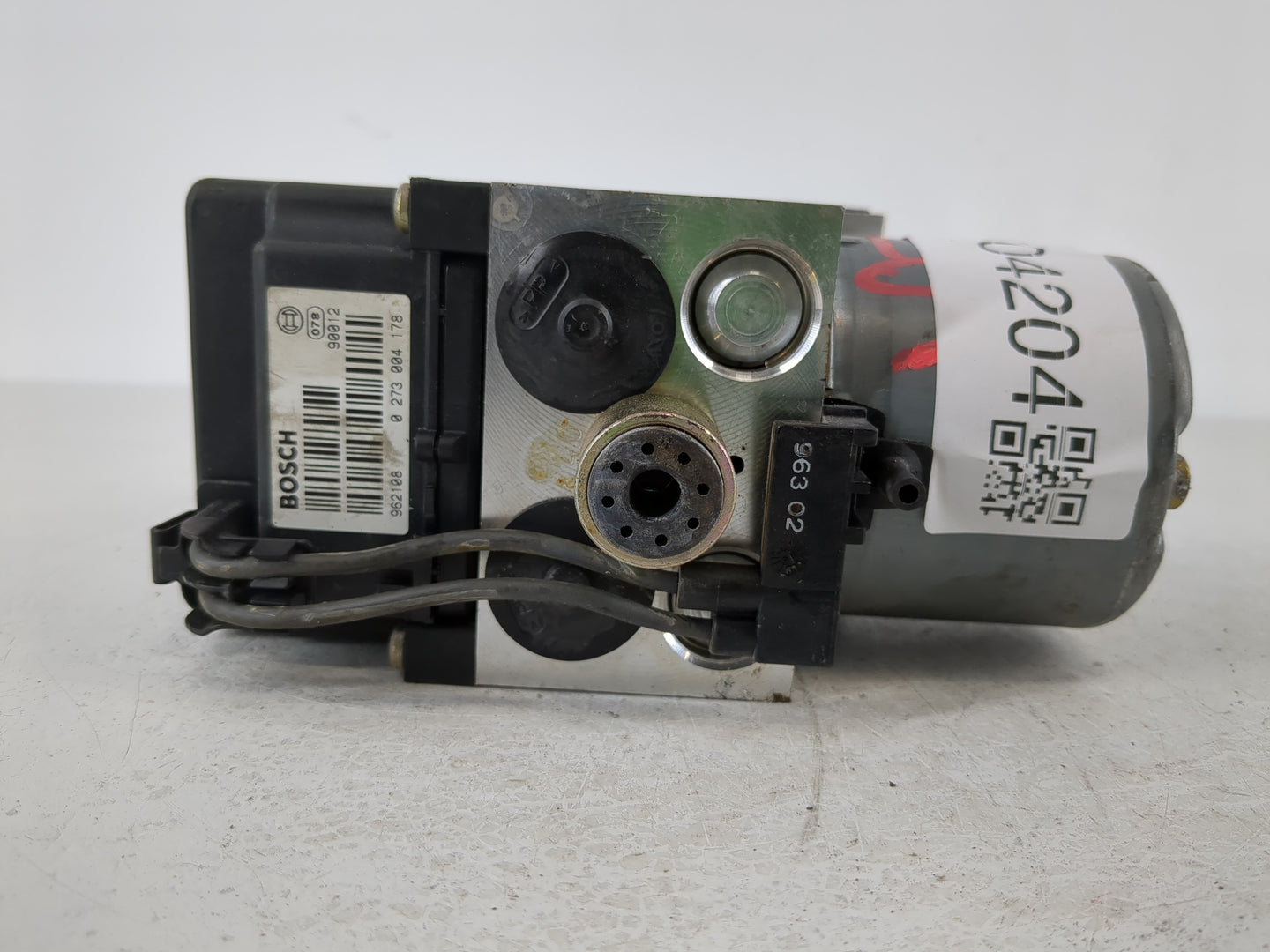 1999 Porsche Boxster ABS Pump Control Module Replacement P/N:996 355 755 Fits OEM Used Auto Parts - Oemusedautoparts1.com