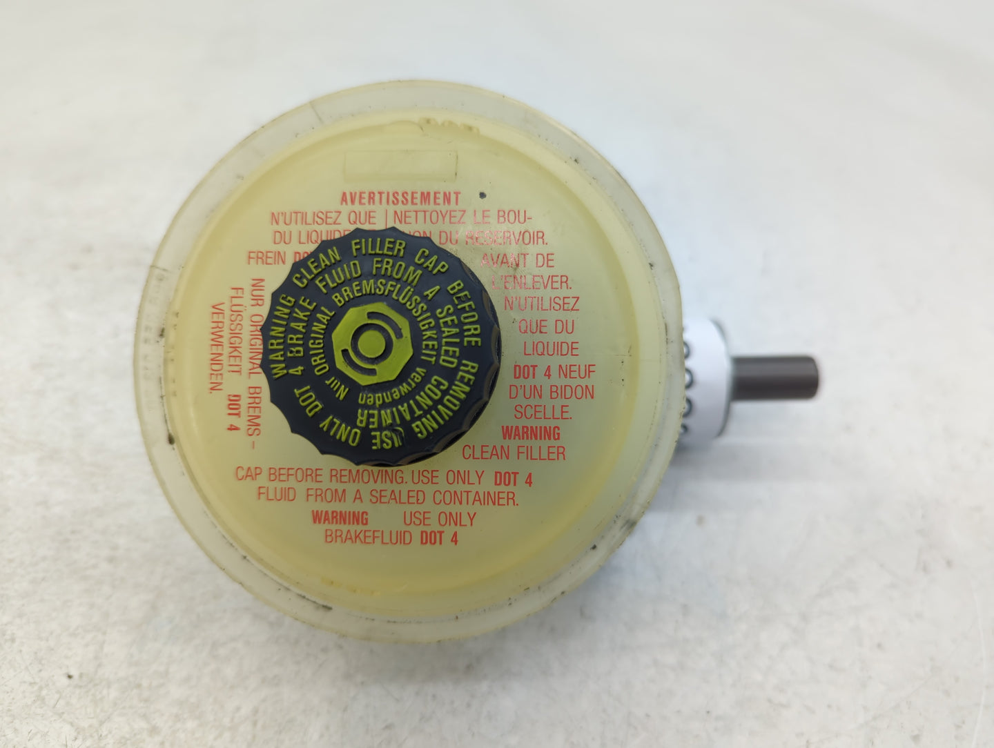 1997-2003 Porsche Boxster Brake Master Cylinder Cream - Oemusedautoparts1.com