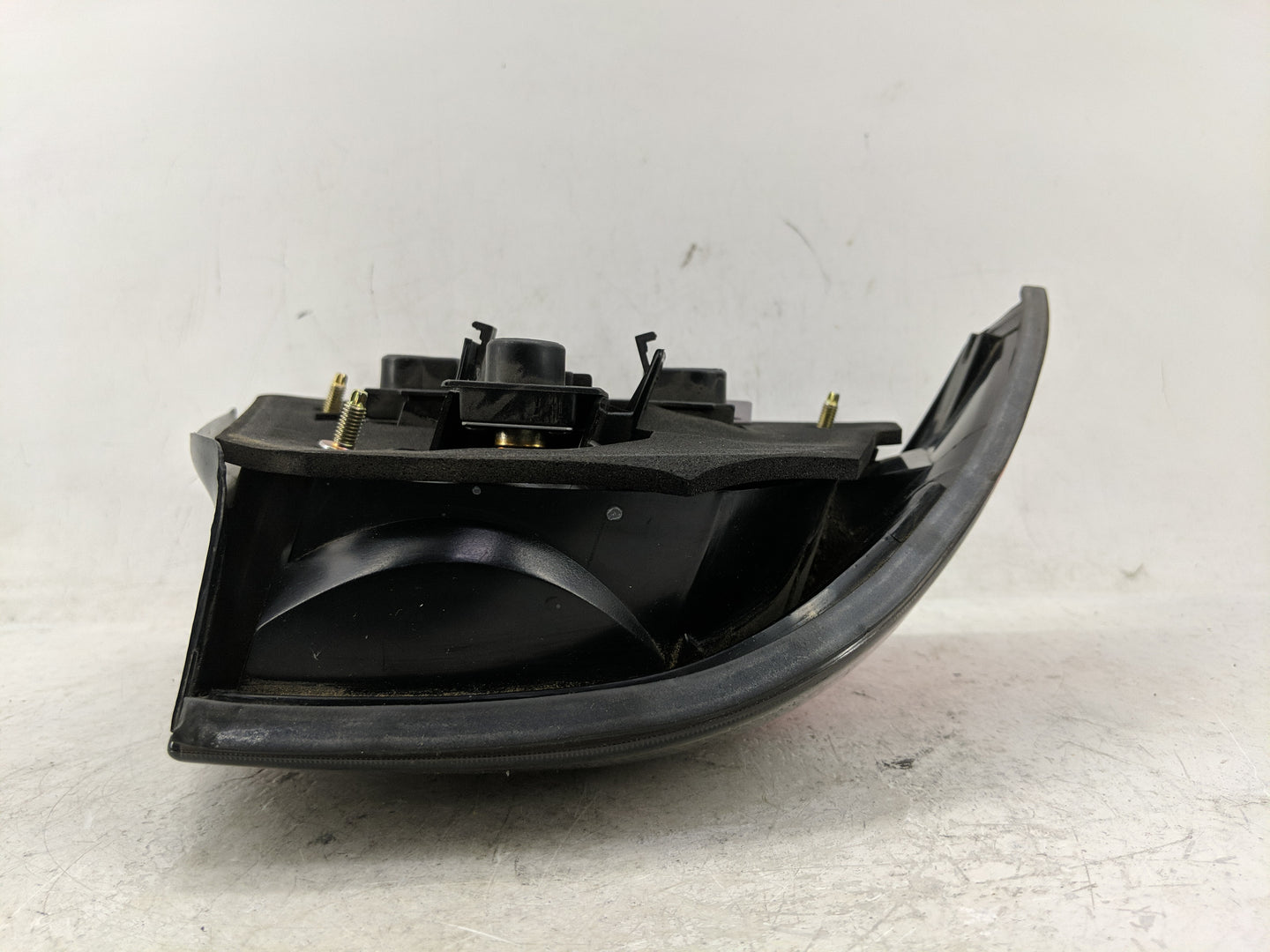 1999 Saab 95 Tail Light Assembly Passenger Right OEM Fits OEM Used Auto Parts - Oemusedautoparts1.com